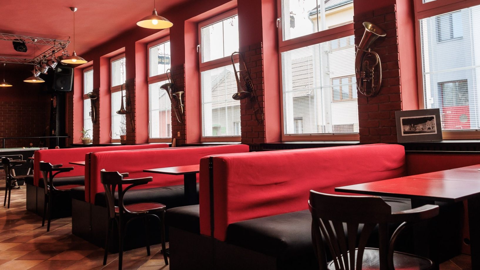PORT pub & catering